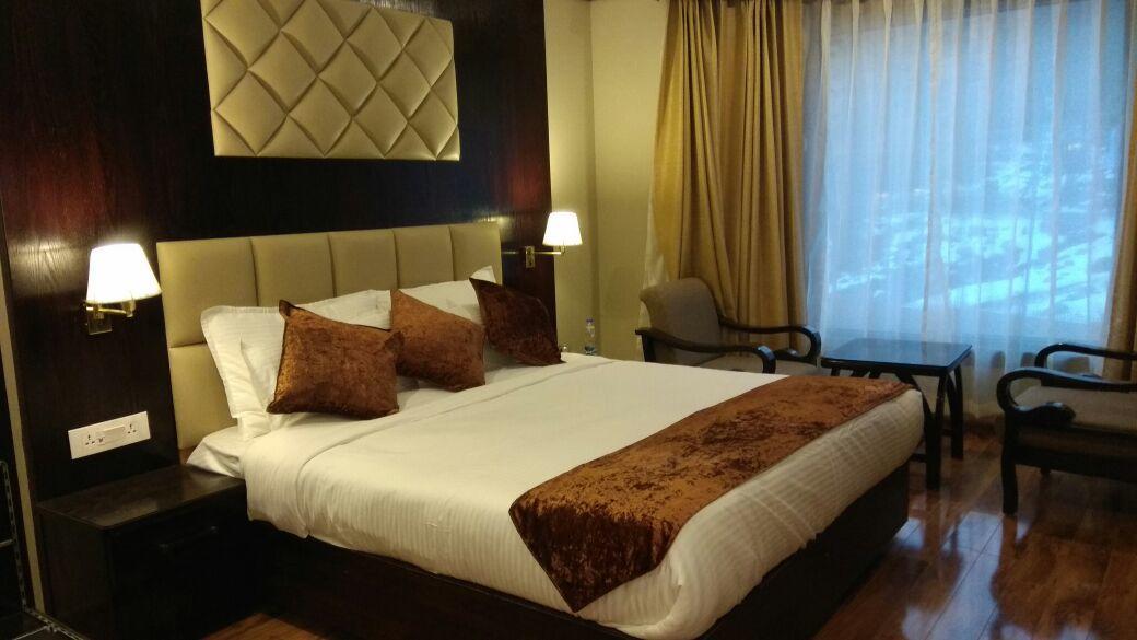 Royal Hillton Pahalgam Hotel Екстериор снимка