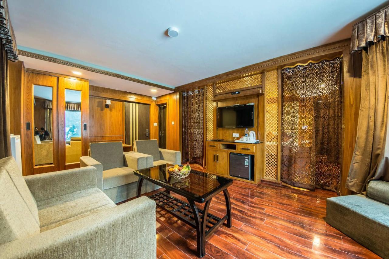 Royal Hillton Pahalgam Hotel Екстериор снимка