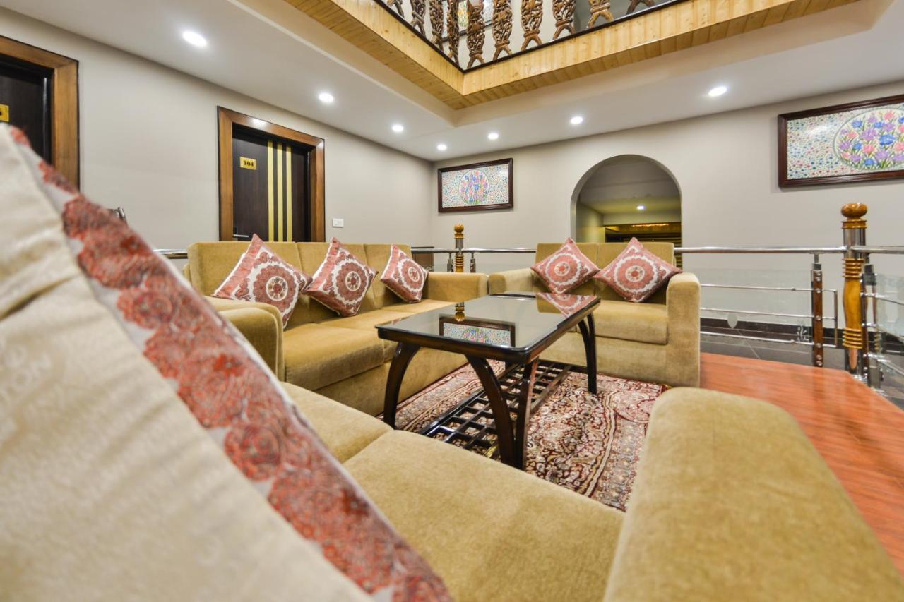 Royal Hillton Pahalgam Hotel Екстериор снимка