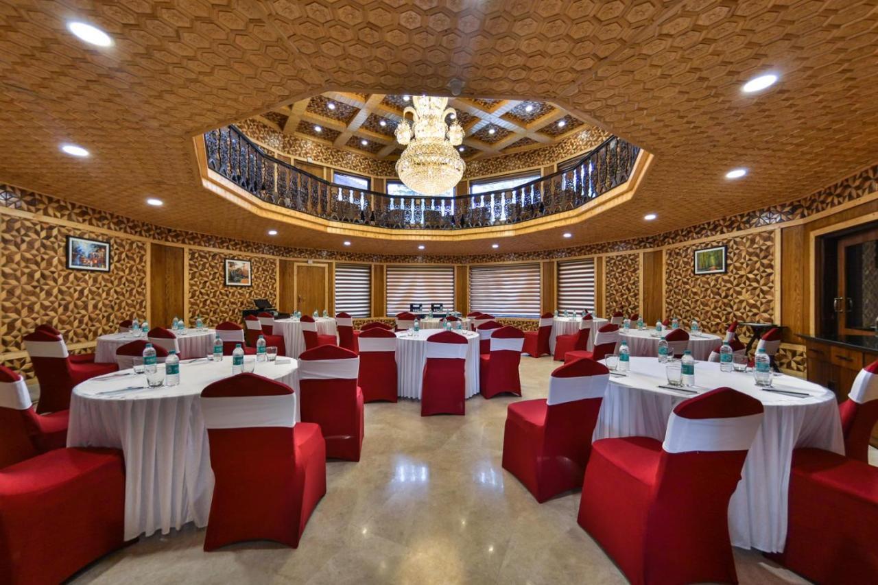 Royal Hillton Pahalgam Hotel Екстериор снимка