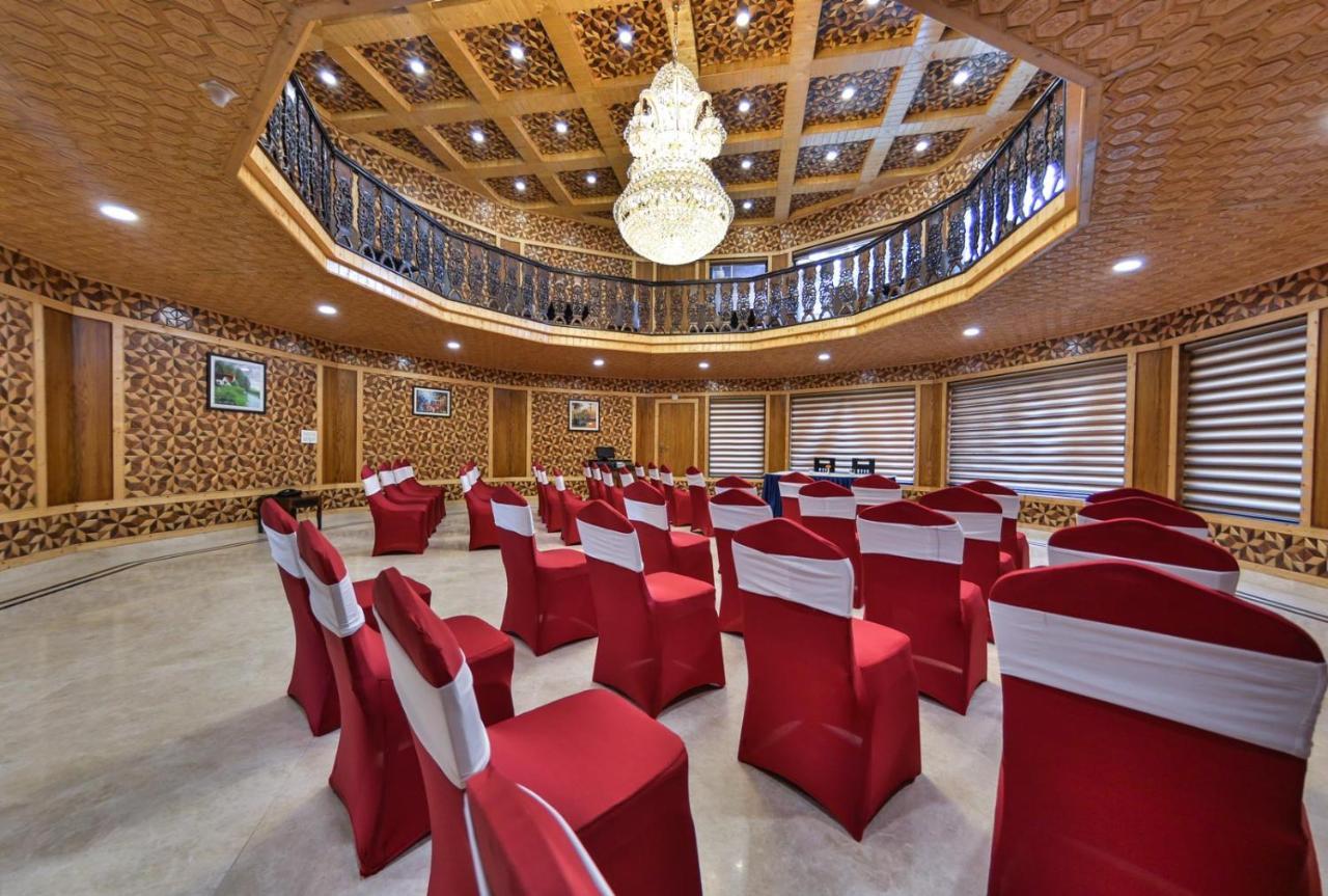 Royal Hillton Pahalgam Hotel Екстериор снимка